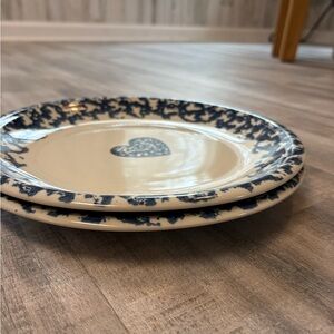 Set of Two Folk Craft Hearts by Tienshan